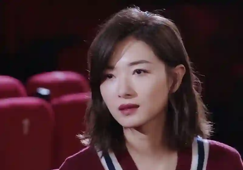 与胡歌互相成就，不婚主义却隐婚生子，43岁万茜成为人生赢家
