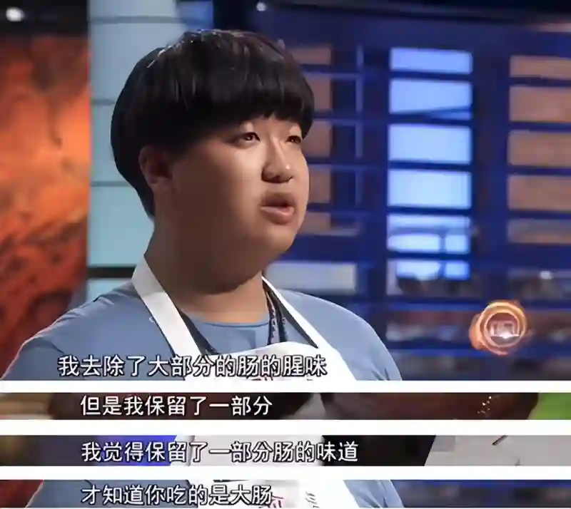 咸猪手、占C位：一张合照戳破白玉兰这晚的温情，难怪刘亦菲缺席