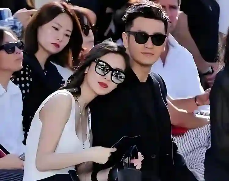 离婚3年杨颖又传绯闻，这次黄晓明的态度，没有给前妻留一丝体面