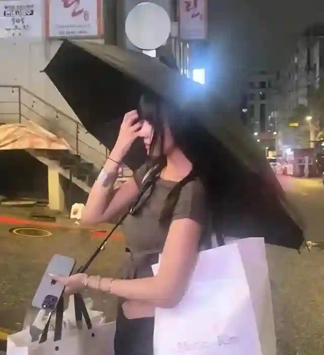 汪峰的大女儿集中了父母的优点，越大越美，简直是绝世美女
