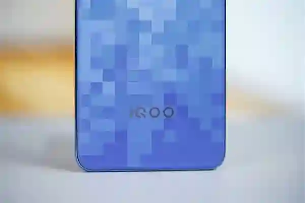 最强2K直屏手机！iQOO Neo10 Pro+图赏