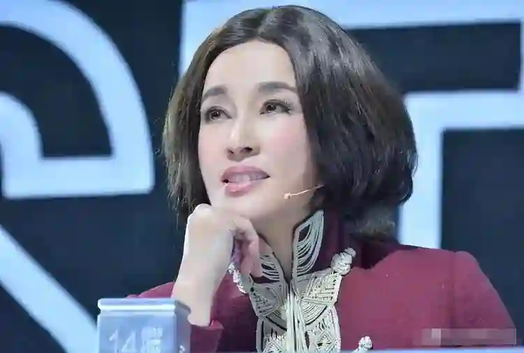 真是笑话！刘晓庆再陷“税务门”？爆料这个还不如说她的恋情呢
