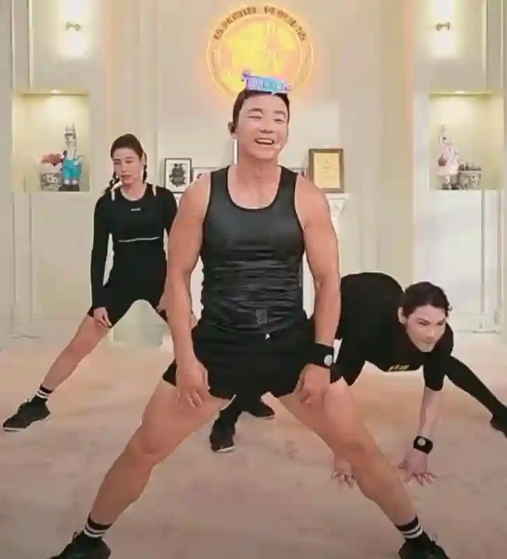 郭碧婷也没想到，自己停工拼命给向家添丁，向佐却悄悄“变了脸”
