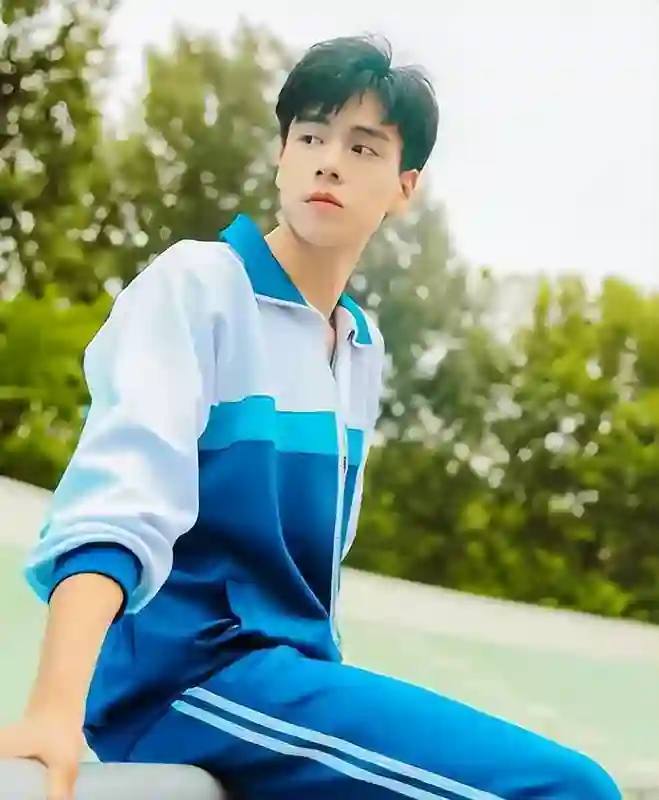 顶流陨落，内娱边角料，高开低走明星道尽娱乐圈悲哀