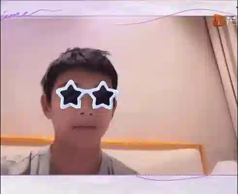 好久不见胡静儿子牛魔王了，颜值拉高星二代整体水平？