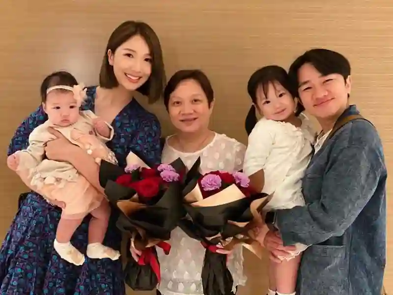 王祖蓝68岁舅舅欠债1307万被颁令破产，去年和娇妻生下第三个儿子