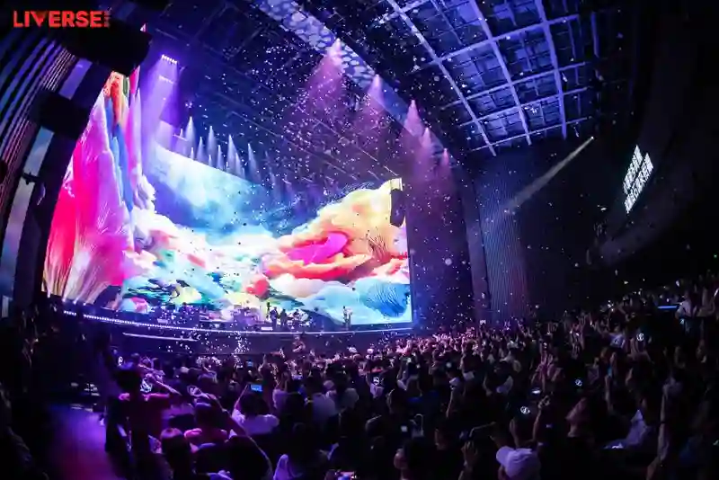 谭咏麟引爆上海LIVERSE首演，音宇宙重塑演唱会奢侈品新定义