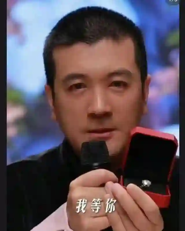 总裁变煮夫！杨子深夜直播求复合，黄圣依账号早已清空所有痕迹