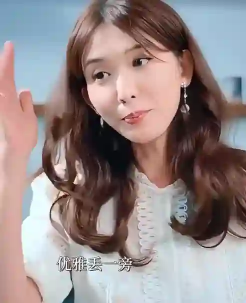 林志玲夫妇带娃出游，暴露了最真实的夫妻关系，家庭地位一目了然