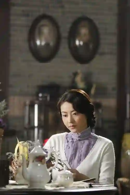 原来郭富城没说谎，44岁丑闻缠身的熊黛林，已走上另一条上坡路