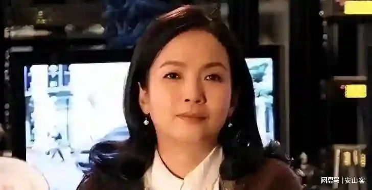 善恶终有报，如今靠捡垃圾为生的吕丽萍，彻底活成了一个笑话