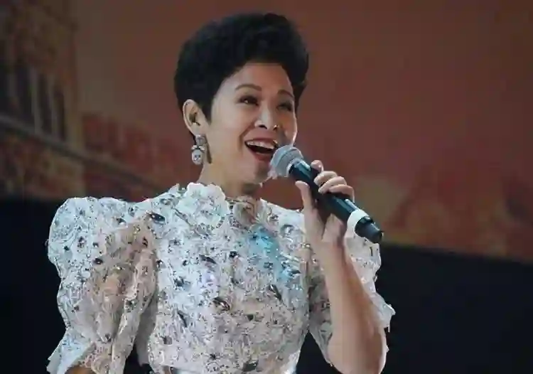 春晚再也见不到的4位歌手，有人不幸去世，有人无奈退出，太可惜