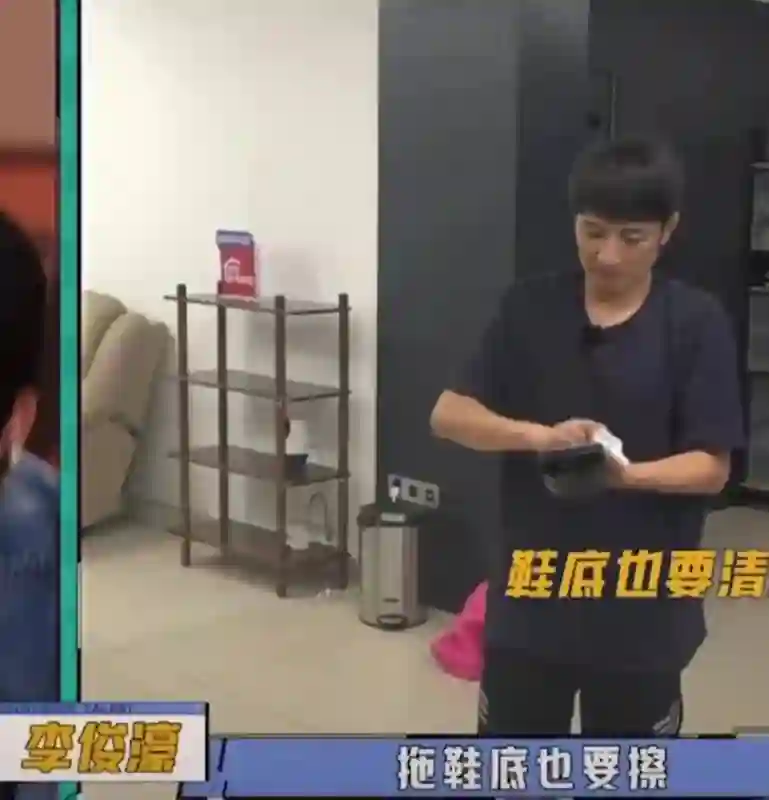 从主持人到“精神病”，李维嘉消失2年后，48岁现状曝光令人唏嘘