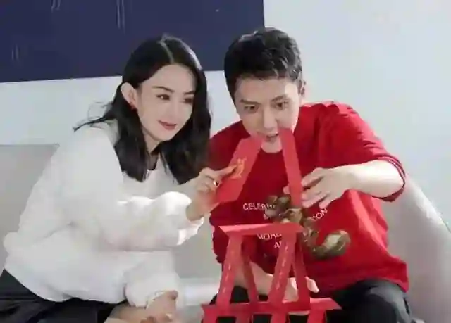 赵丽颖爆新恋情一个月后，冯绍峰不再沉默，给了她一记漂亮的回应