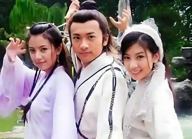 高圆圆算不算顶级大美人？看她跟李小冉贾静雯的合影，就有答案了