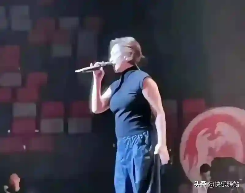 天呐！57岁林忆莲变化惊人，大圆脸腰间赘肉，几乎认不出她了