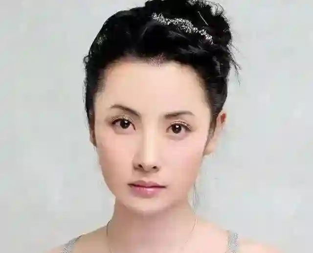 与田亮离婚后，独自抚养儿子，如今迎来新生涯