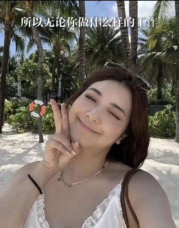 担心！TVB视帝妻子晒近况，面部肿到认不出，脸上无血色状态差