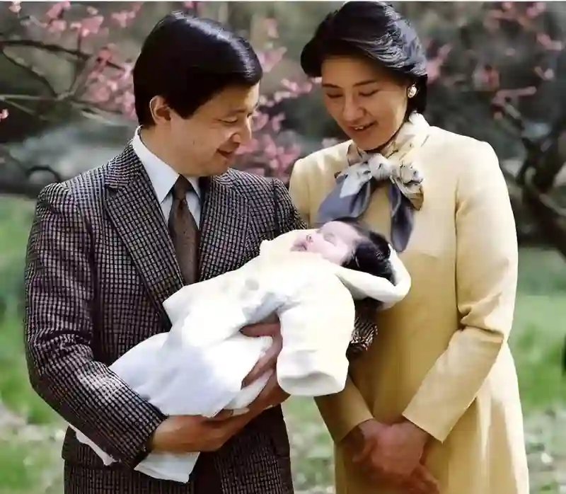 就你这智商，离开亲妈还能活？
