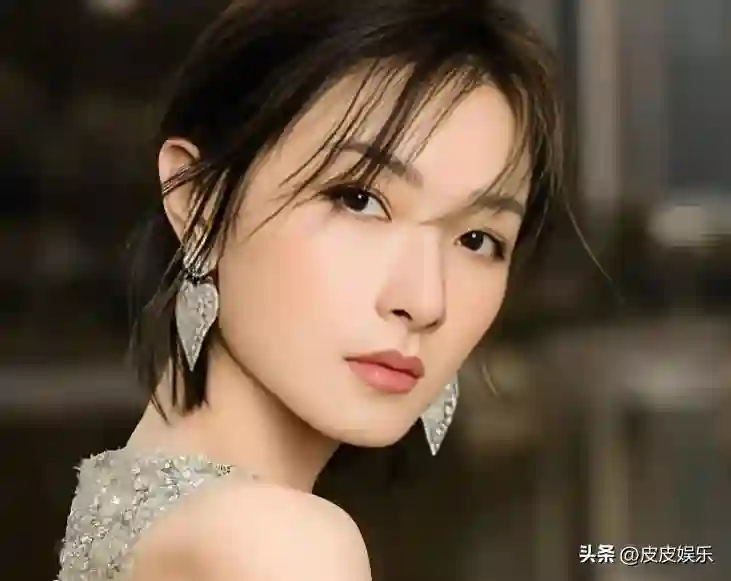 与胡歌互相成就，不婚主义却隐婚生子，43岁万茜成为人生赢家
