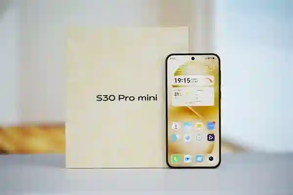 6.31英寸小直屏，vivo S30 Pro mini图赏
