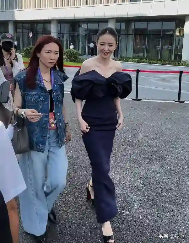 重庆这晚：张雨绮身材走样，佟丽娅、蒋依依绝美，李雪琴嘴好怪