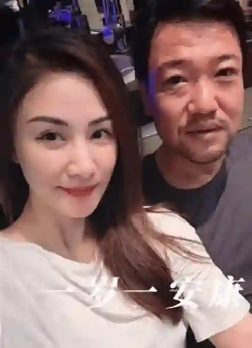 贾冰瘦身成功告别打鼾，妻子曝其为健康必须减肥！