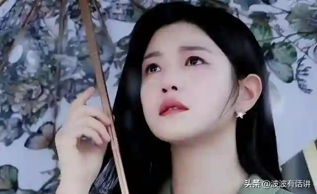 离婚后陈妍希彻底放飞自我，42岁还在演少女，和小20岁男主拍吻戏