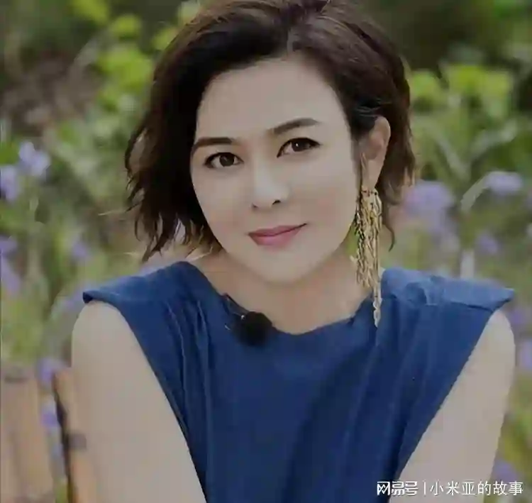 住着上亿豪宅，却无儿无女靠弟弟养老，63岁的关之琳后悔了吗