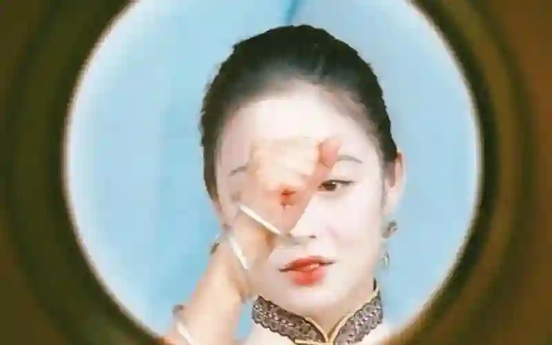 “没有金刚钻别揽瓷器活”的周韵，这次让丈夫姜文也失去了体面