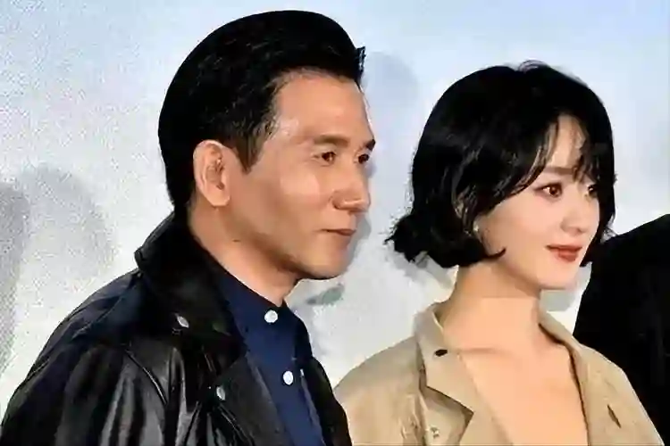 4年赚13亿，和冯绍峰离婚后的赵丽颖，为何不要儿子的抚养权？