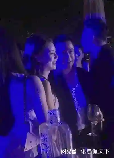 王中磊对马筱梅的这一搂，牵扯出太多陈年旧瓜，还是老瓜精彩！