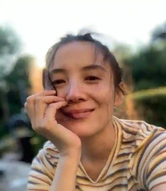被曝隐婚两次仍“默不作声”！这一次，宋佳彻底不顾及所谓体面了