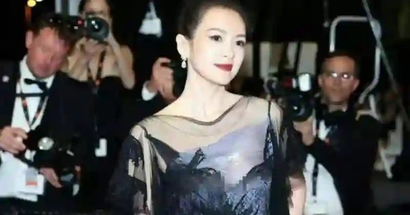 林志玲与章子怡撞衫，隔空比拼，谁的幸福更有质感？