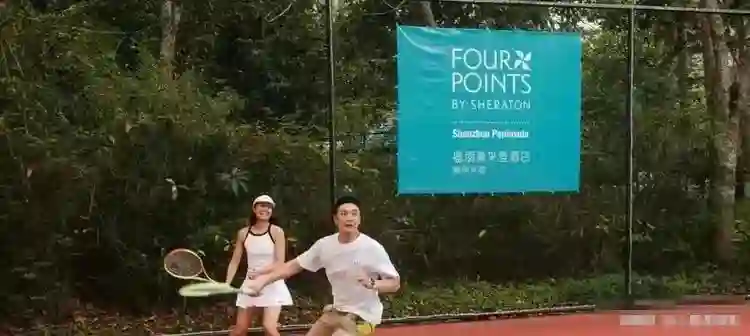 立夏暴击！朱丹周一围网球约会甜度爆表 结婚8年眼神拉丝惊呆网友