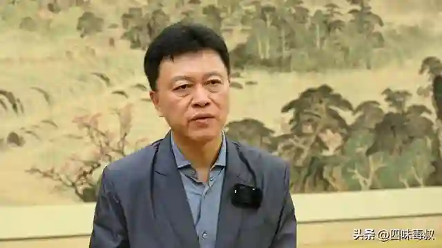 如何看荣昌「泼天富贵」背后的流量密码？
