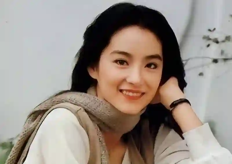 丑基因有多强大？连这10位大美女也没办法，孩子颜值个个不随妈