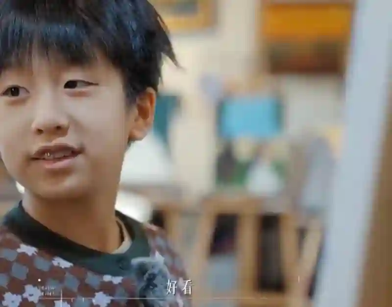 还记得黄觉的儿子小核桃吗，比爸爸还高了？