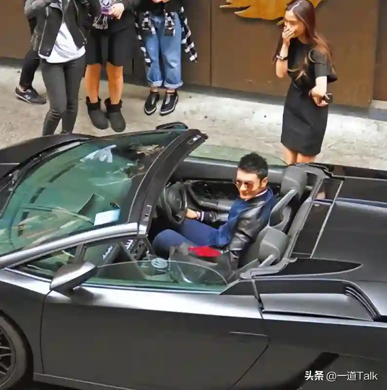 同样都给黄晓明生了孩子，杨颖叶珂现状截然不同，差距不是一般大