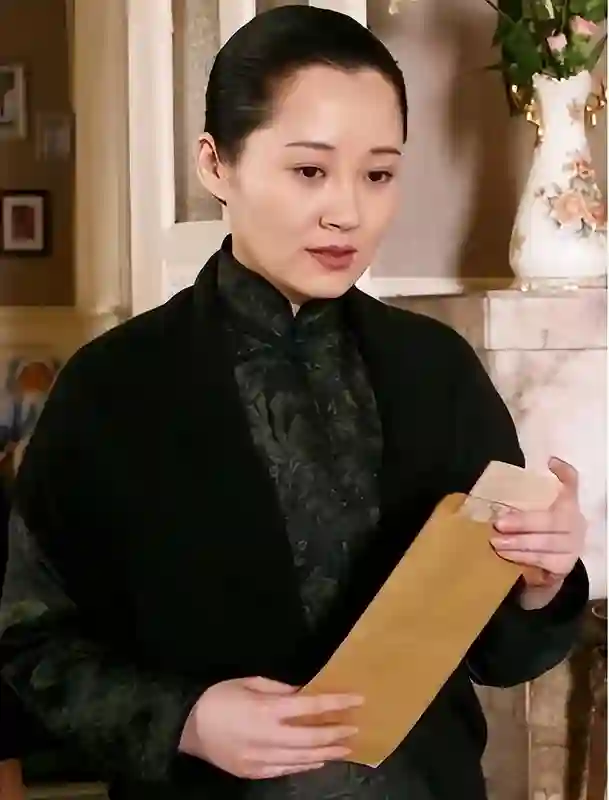 美貌与实力并存：许晴凭什么成为华语影坛的不老神话？