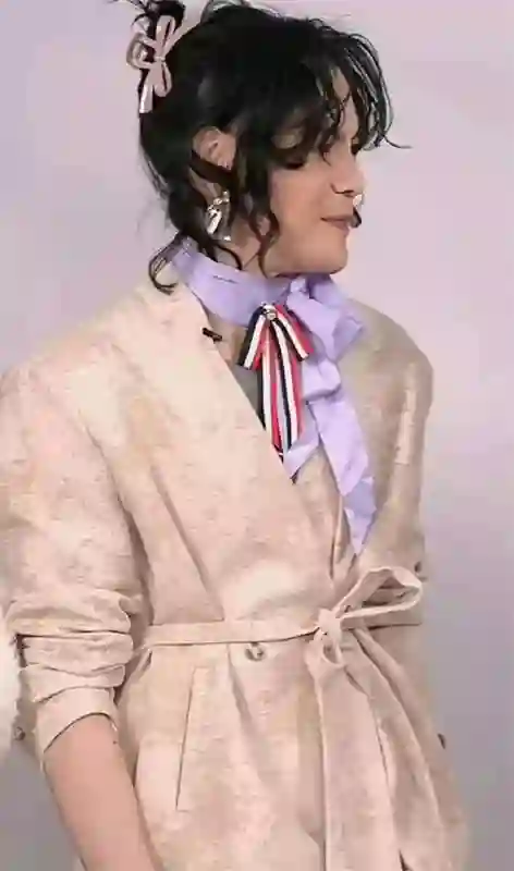 郭碧婷也没想到，自己停工拼命给向家添丁，向佐却悄悄“变了脸”
