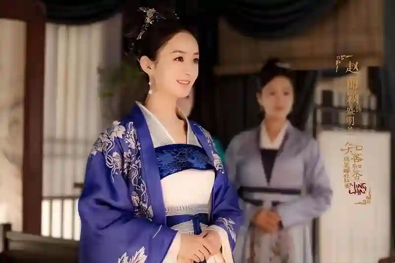 杨紫新剧“变黑”选择曝光，才明白，赵丽颖竟与她同类