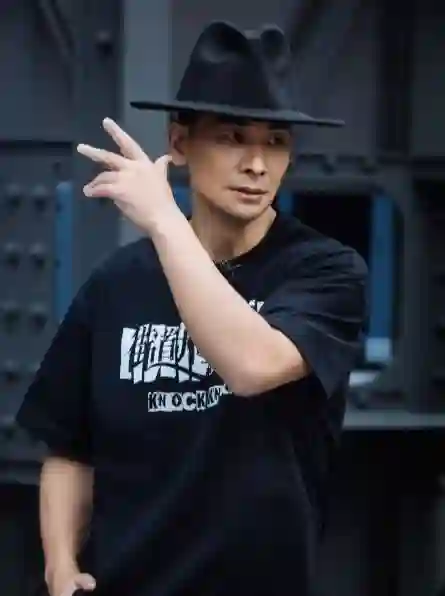 内娱6对“冷门CP”：无交集却隐婚生娃，最长已锁死17年