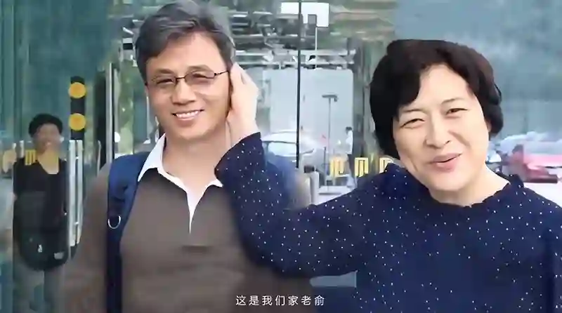 演员许娣：长相端庄秀丽，与丈夫恩爱43载，儿子儿媳都是圈内人