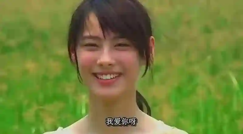 折腾一大圈才37岁，“豪门弃妇”梁洛施，最终笑到最后