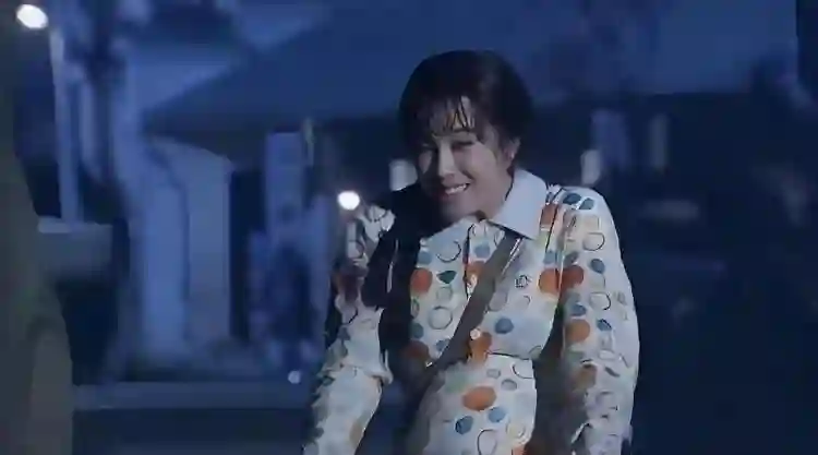 37岁的赵丽颖还在吃少女这碗饭，是后继无人，还是想在舒适圈躺平