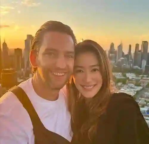 她曾一年更换7任男友，肆意妄为未婚生女，如今四十二岁无人敢娶