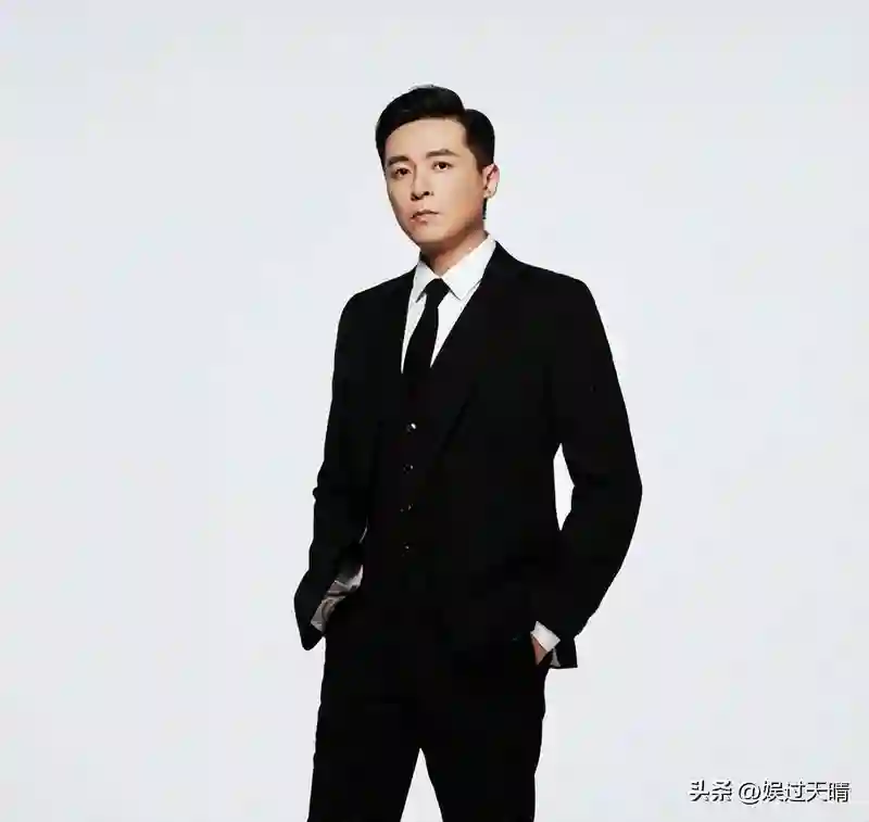 错过汤唯，负了姜妍，46岁靠张新成爆红重生