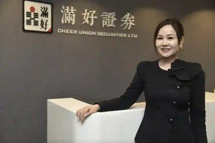 王一博于适背后的女大佬，电影圈最会赚钱的制片人陈祉希
