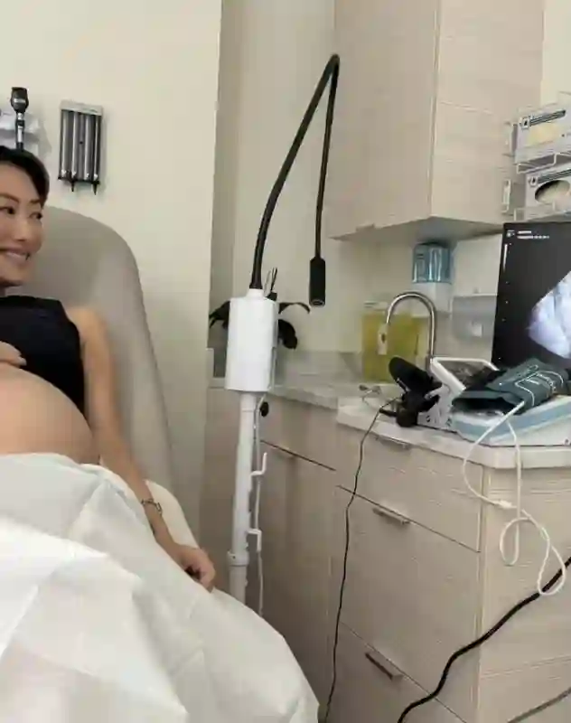 谢霆锋妹妹谢婷婷大方宣布怀二胎：与男友未婚先孕，6岁大女儿生父依旧成谜